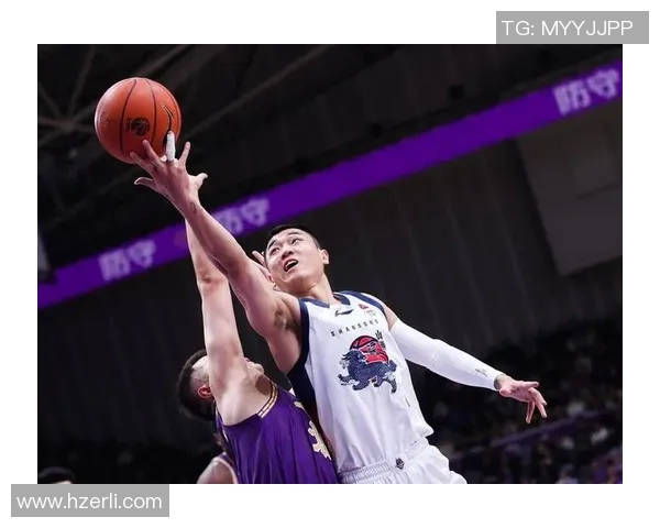 中国男篮迎战国王队期待在国际赛场上展现实力与风采